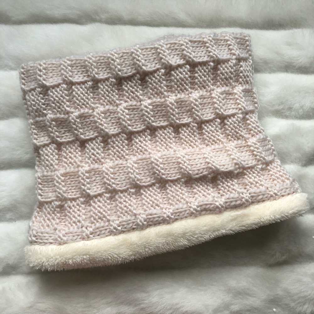 Cream Knit Infinity Scarf - Picture 3 of 3